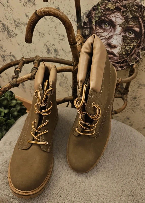 Botas de montaña caña baja