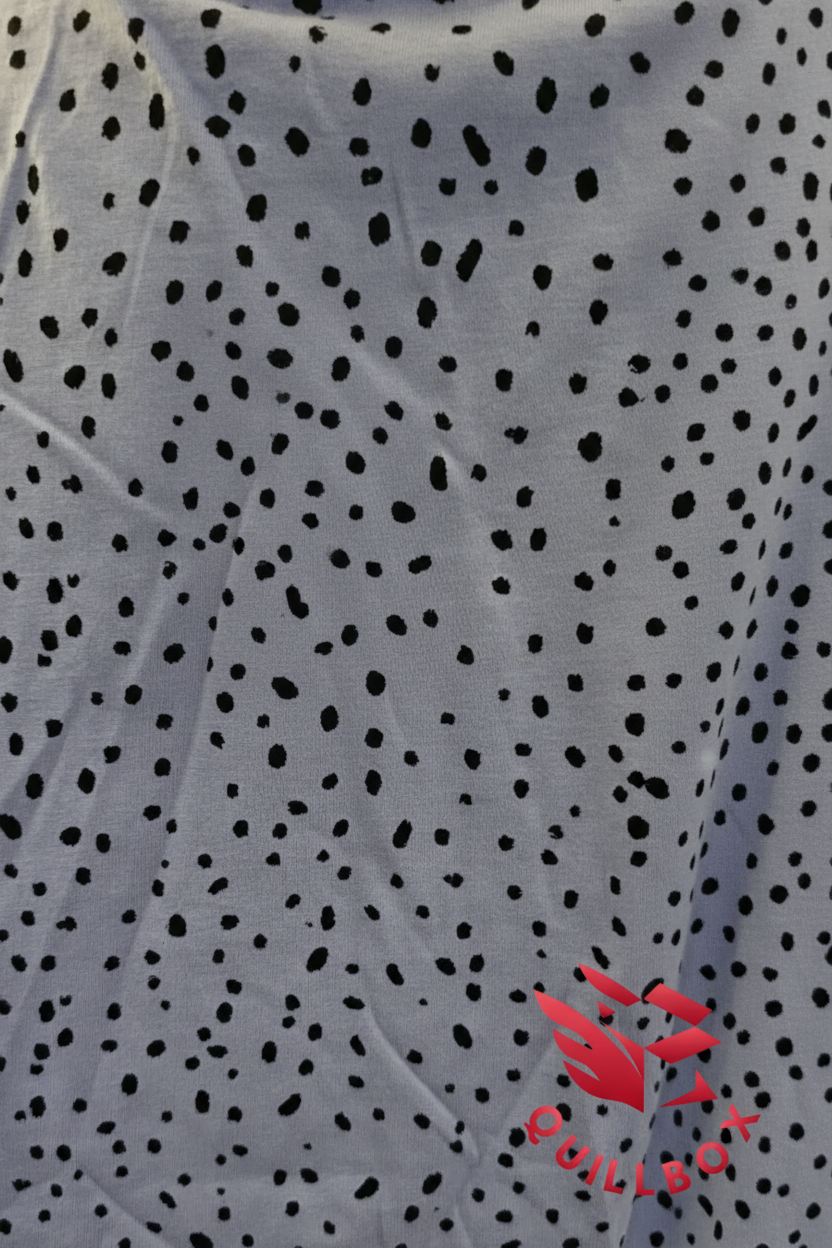 Camiseta manga corta con lunares