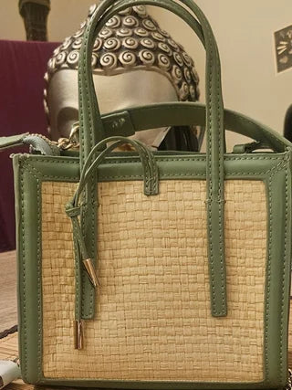 Mini bolso Zara verde y beige