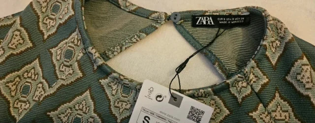 Vestido midi Zara estampado geométrico