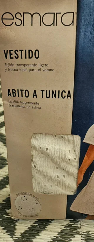 Vestido bordado calado
